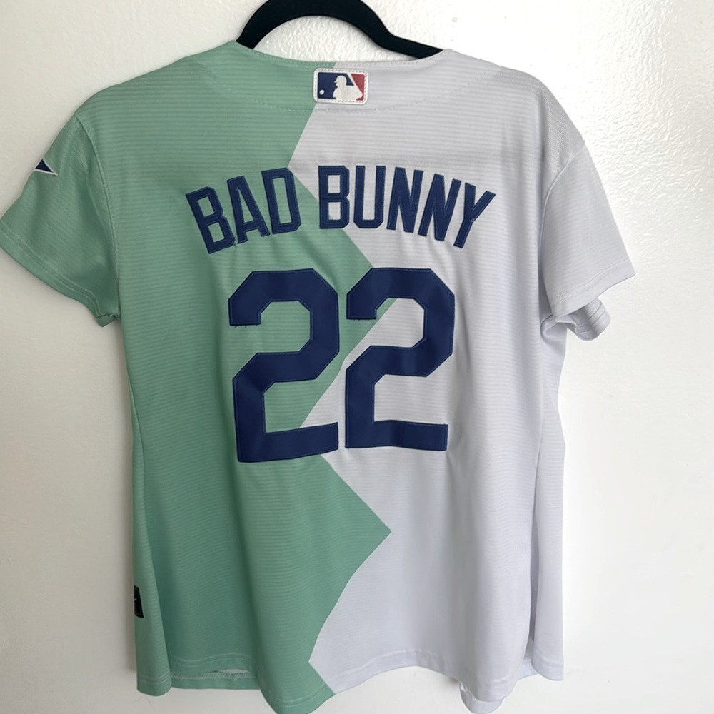 Bad Bunny dodger jersey size medium